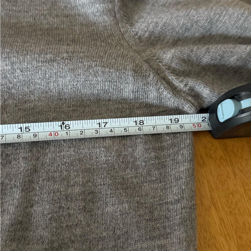 Talbots Gray Merino Wool Sweater - Picture 4 of 4